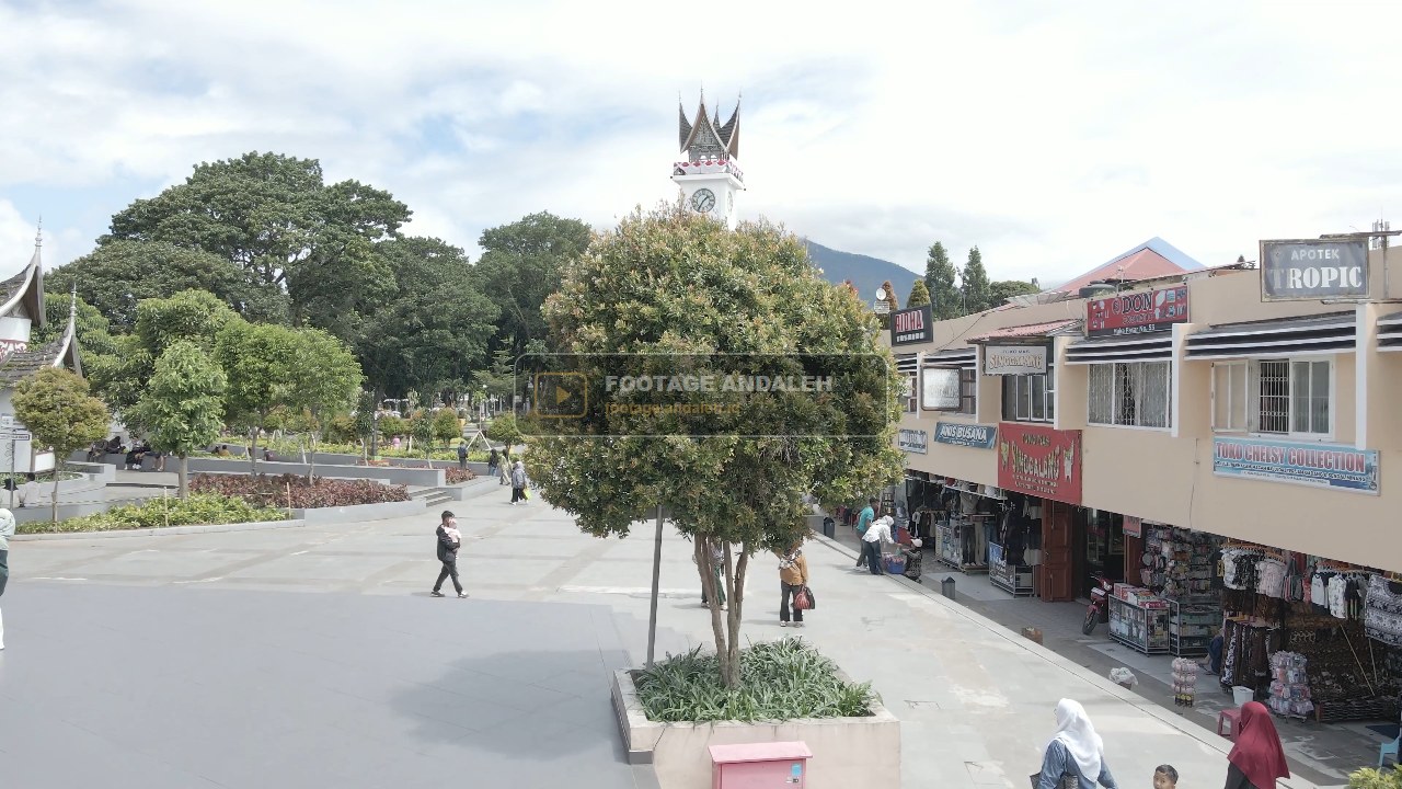 Preview Jam Gadang terbang Vertikal Bukittinggi